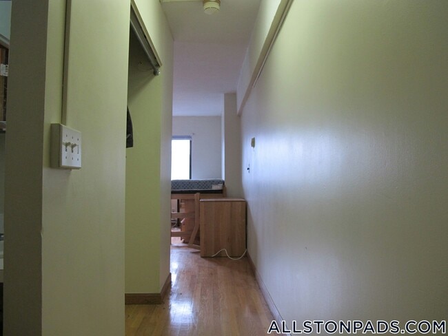 Building Photo - 1110 Commonwealth Ave