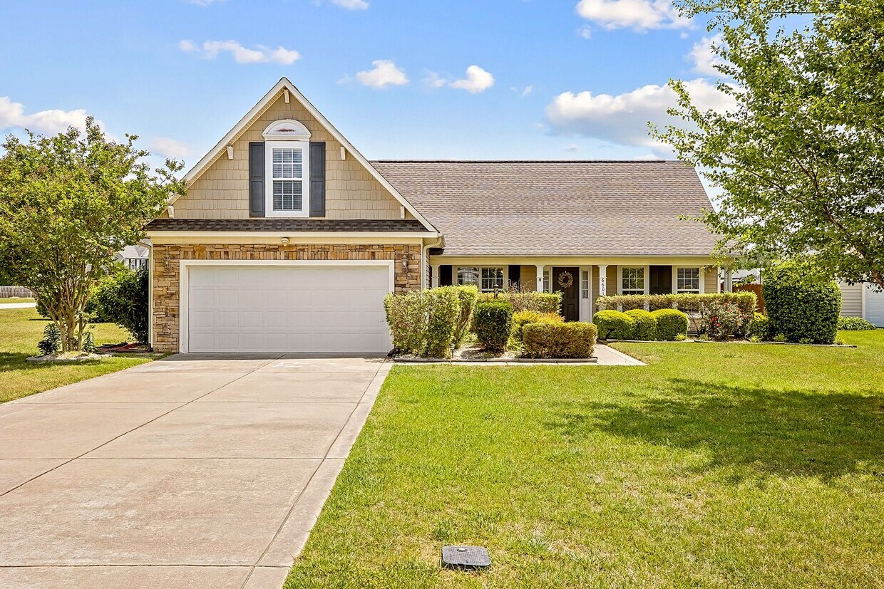 Foto principal - Charming Home with a lot to offer