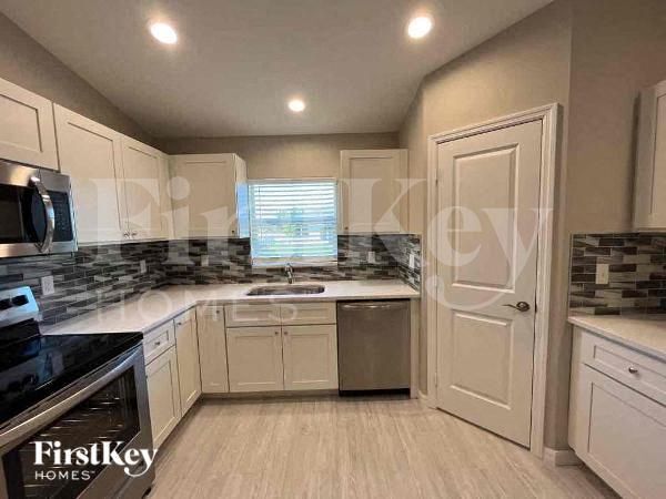 Foto del edificio - 402 SW 31st Ave