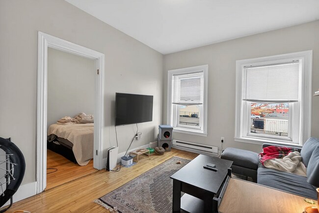 Foto del edificio - 528 Dorchester Ave