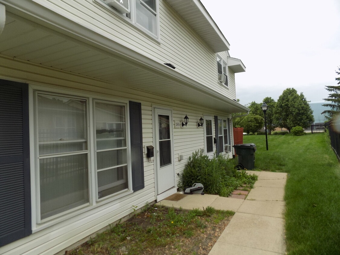 Primary Photo - 1848 Stockton Dr