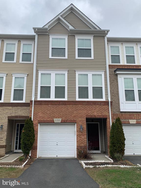 Building Photo - 21762 Harroun Terrace