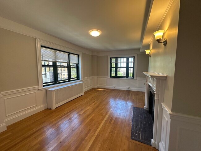 Foto del edificio - 124 Bowdoin St