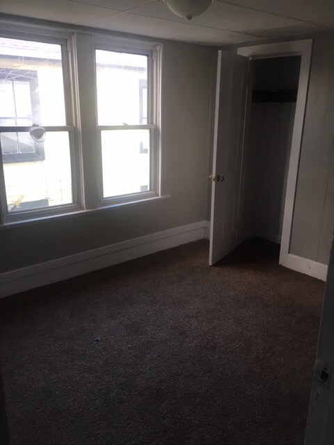 Building Photo - 707 Forest Dr