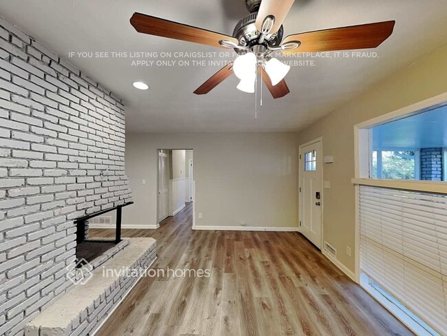 Building Photo - 1921 Cindy Dr