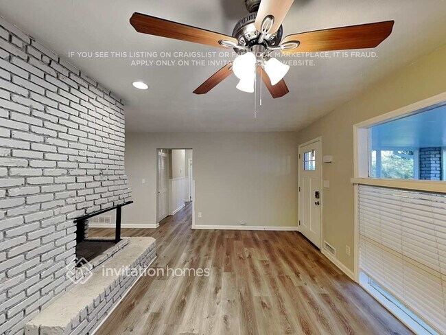 Foto del edificio - 1921 Cindy Dr