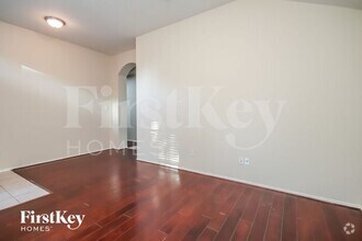 Building Photo - 29919 Hanover Hollow Ln