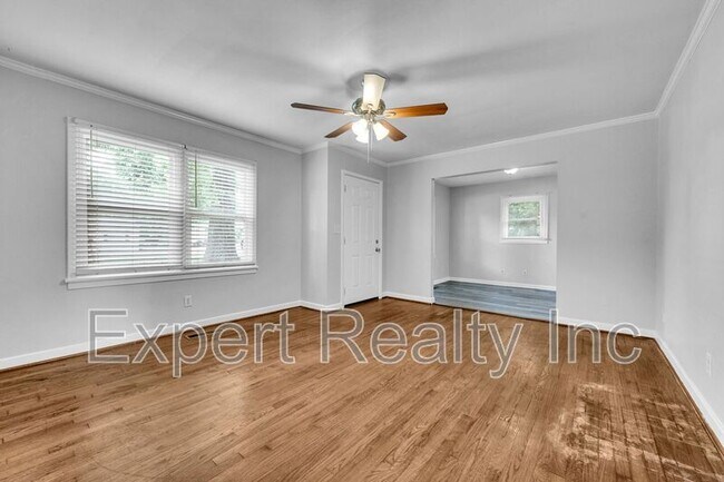 Foto del edificio - 1317 Glenwood St NW