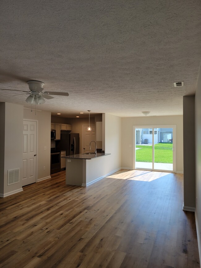 Kitchen, Dining Area - 2961 Locust Grove Ct