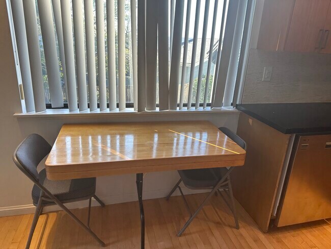 Fold down table - 6623 Armour Dr