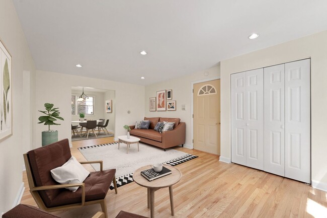 Foto del edificio - 1534 W Farwell Ave