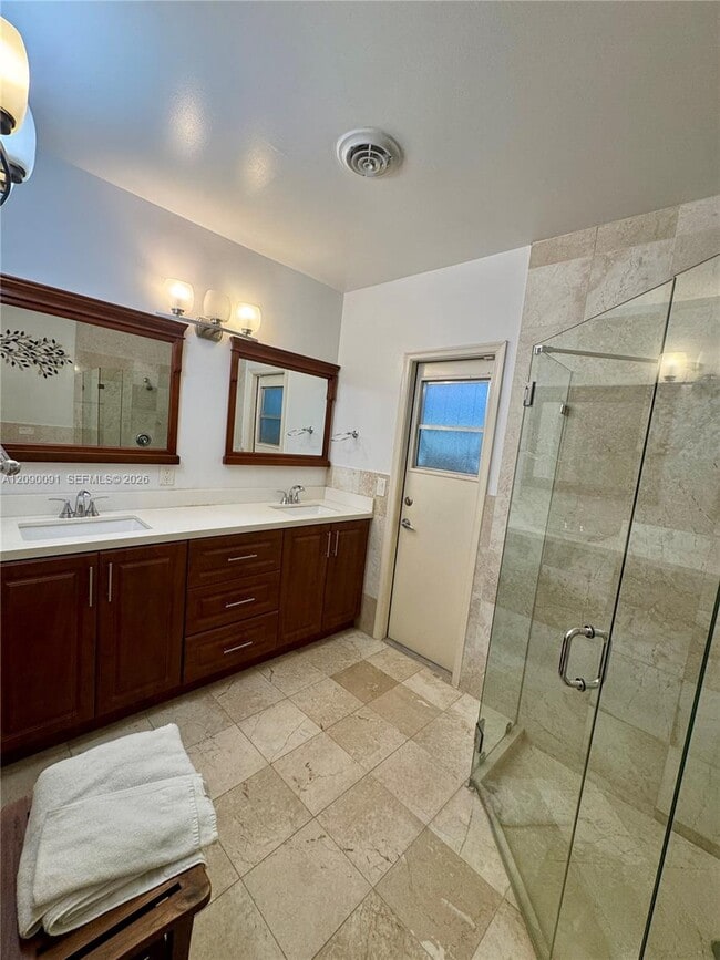 Foto del edificio - 8800 SW 151st St