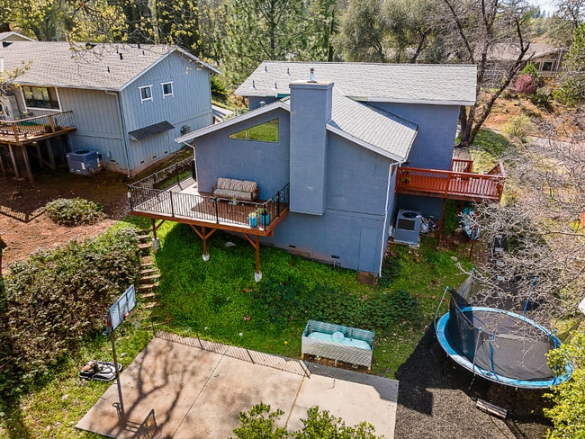 Building Photo - 23889 Oakmont Way