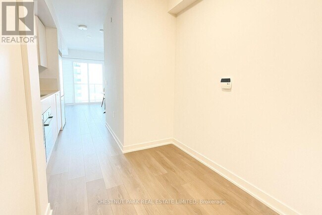 Photo du bâtiment - 99 Broadway Ave