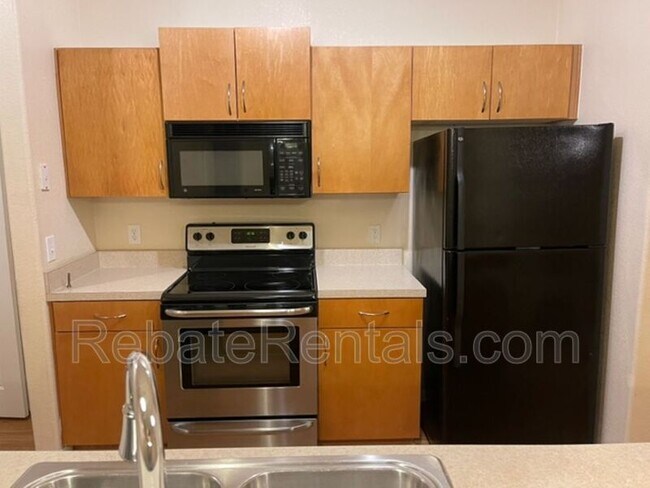 Foto del edificio - 8290 Gate Pkwy W