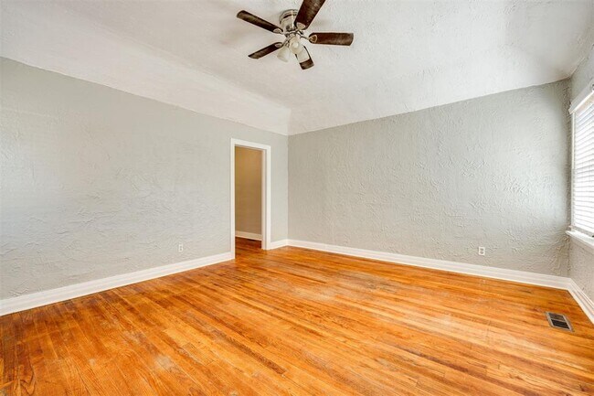Foto del edificio - 2835 NW 22nd St
