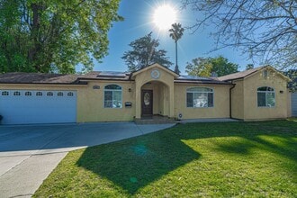 Building Photo - 6518 Peach Ave