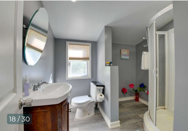 Building Photo - 35 Argyle Ave