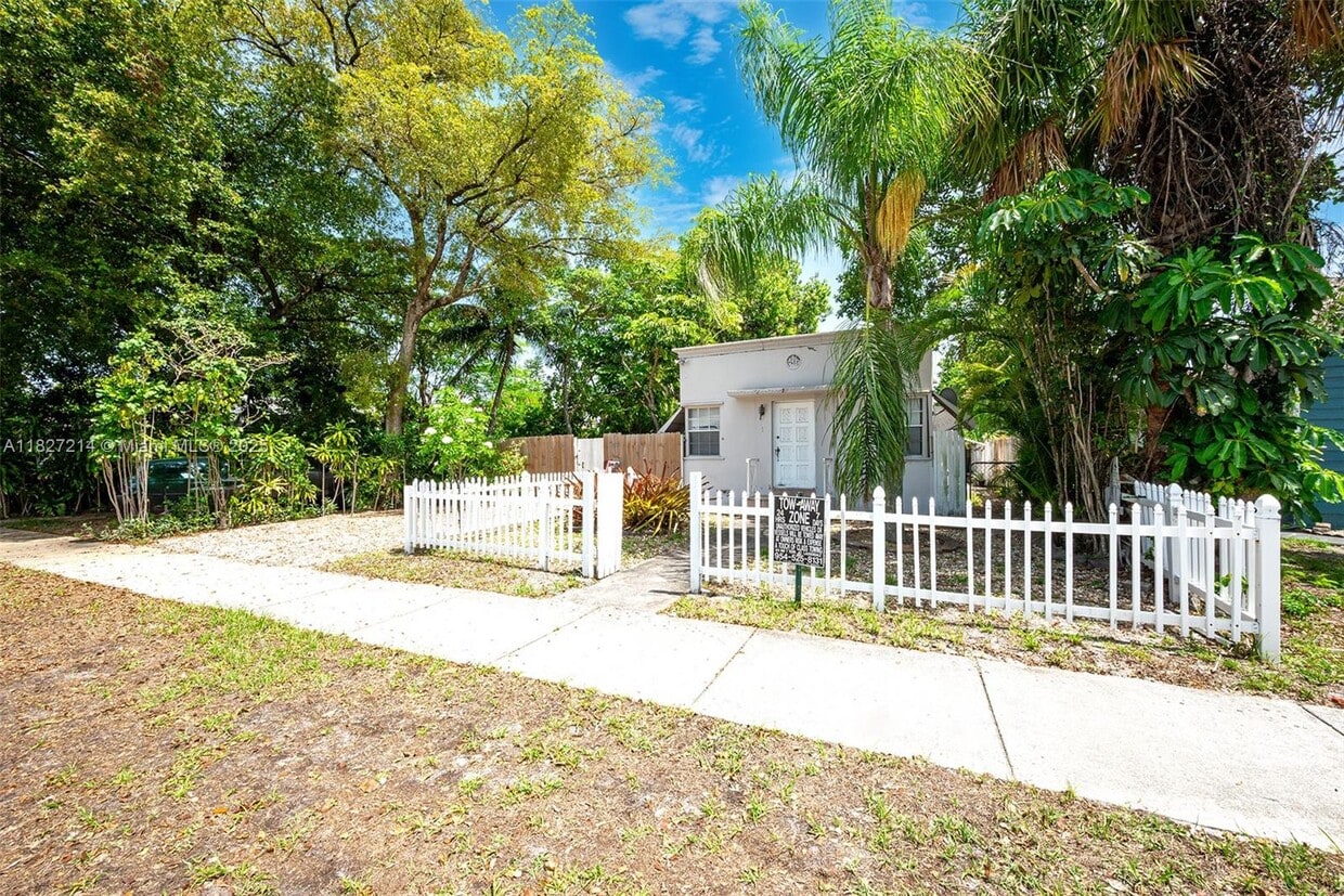 Foto principal - 1922 McKinley St
