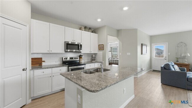 Foto del edificio - 2717 San Martin Ln