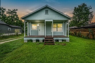 Building Photo - 3419 Elser St