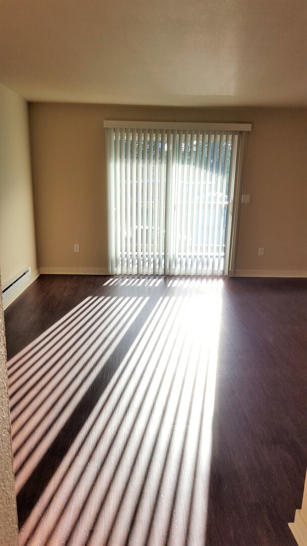 Building Photo - Cozy 2 bedroom 1 bath Apartment in Tacoma
