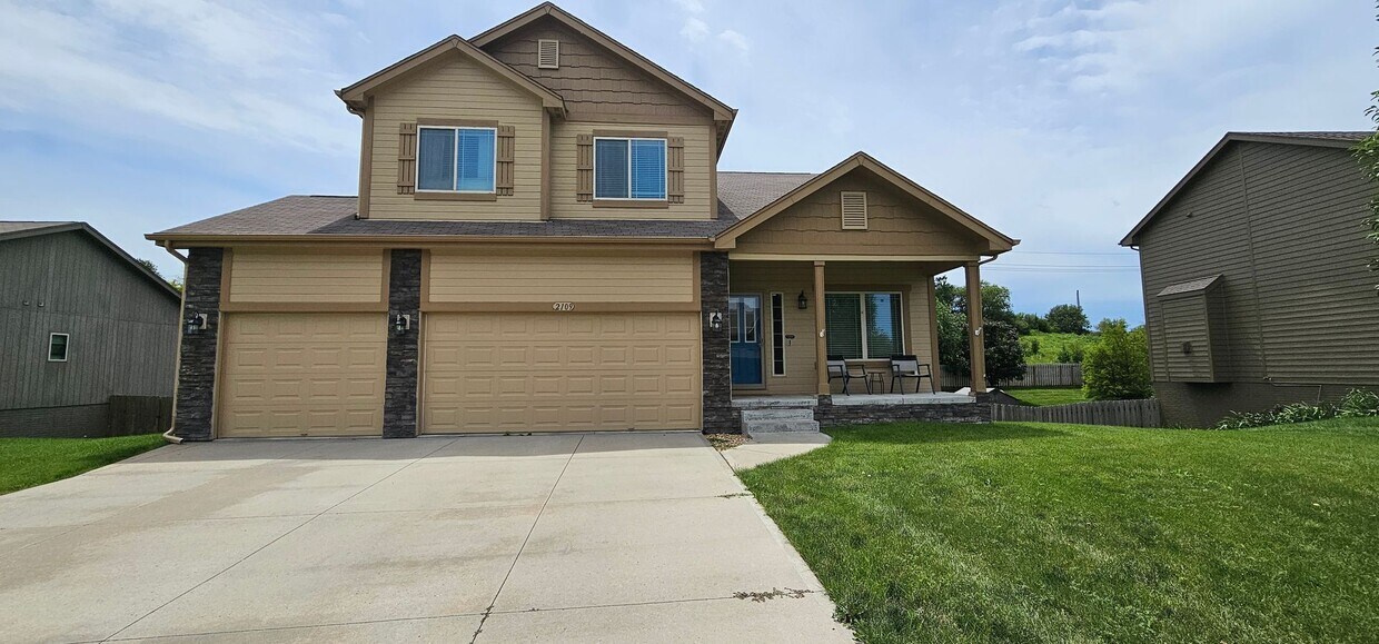 Primary Photo - Home in Hyda Hills for rent 6 min from Offutt