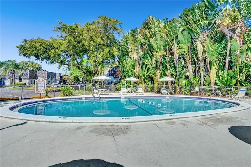 Primary Photo - 3101 Oakland Shores Dr