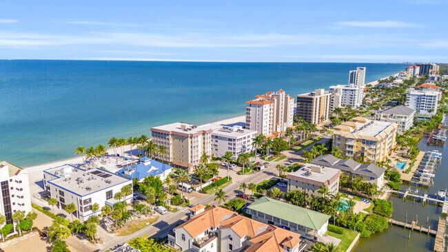 Building Photo - 9517 Gulf Shore Dr