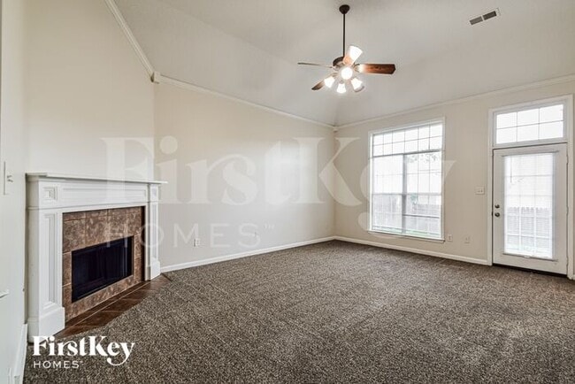 Foto del edificio - 9042 Fulton Ln
