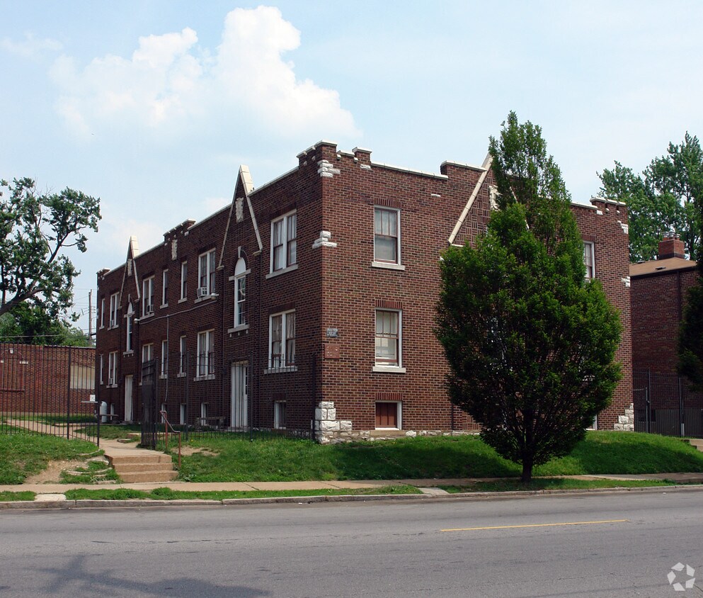 Building Photo - 5012-5014 Virginia Ave