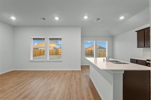 Foto del edificio - 612 Creek End Dr