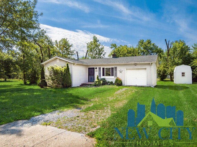 Building Photo - Refreshed Ranch on Large Lot - Urbancrest