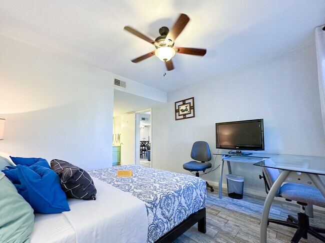 Foto del edificio - 1215 E Lemon St