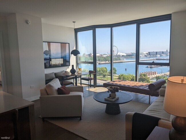 Building Photo - 2 br, 2 bath Condo - 211 N Harbor Dr #904