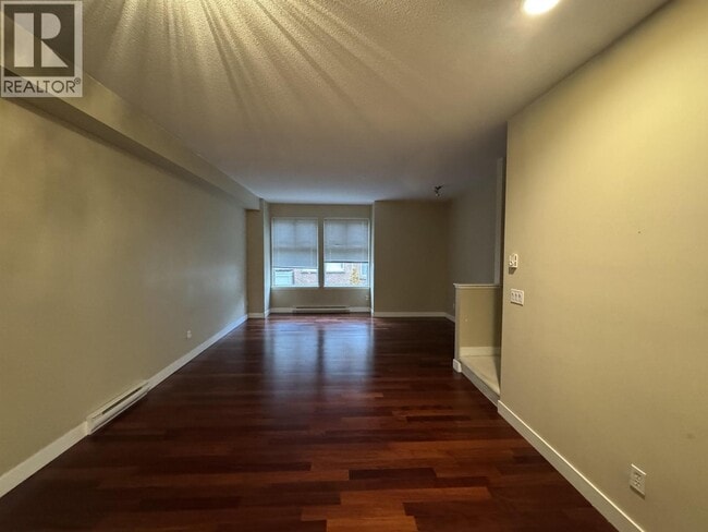 Building Photo - 65XX Arbutus St