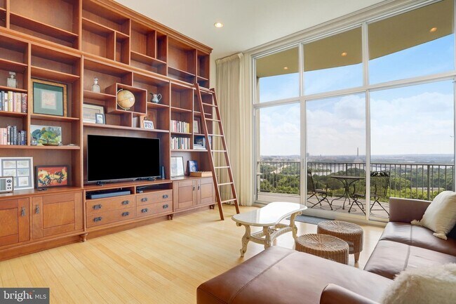 Foto del edificio - 1200 N Nash St