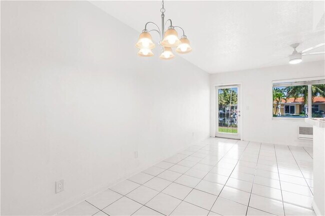 Foto del edificio - 4056 W McNab Rd