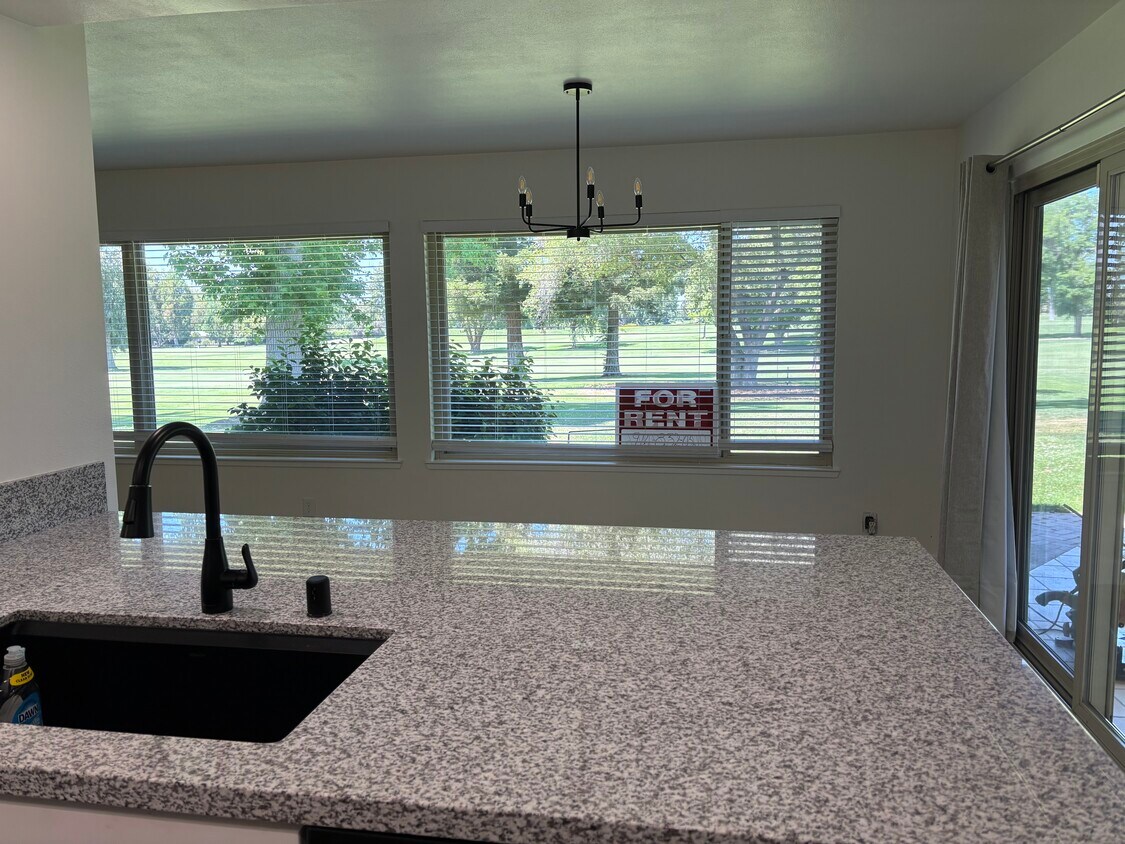 Beautiful golf course views - 7435 Fairway Two Ave