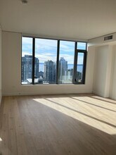 Building Photo - 2510 6th Ave