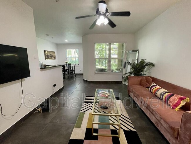 Foto del edificio - 1810 E Palm Ave