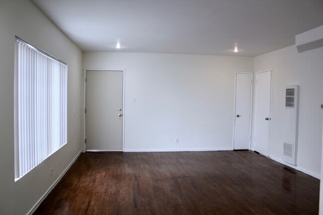 Interior Photo - CHPN