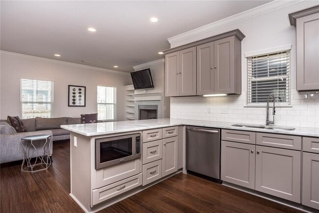 Foto del edificio - 6516 W Pleasant Way