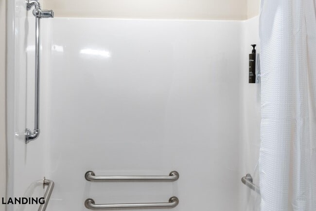 Foto del edificio - 602 Laconia Cir