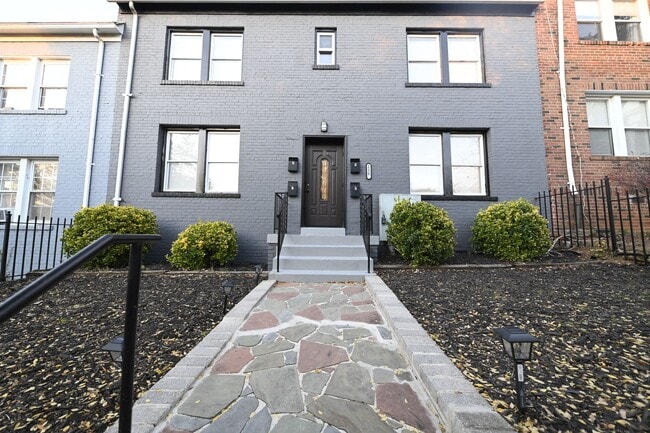 25% Off Dec Rent for 12/15/25 Lease up BAND NEW 2 + 1 /// low utilities - 25% Off Dec Rent for 12/15/25 Lease up BAND NEW 2 + 1 /// low utilities Apartment