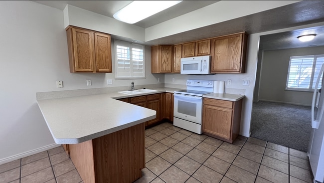 Building Photo - 6131 S 1350 E