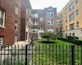 Building Photo - 2013 N Leavitt St