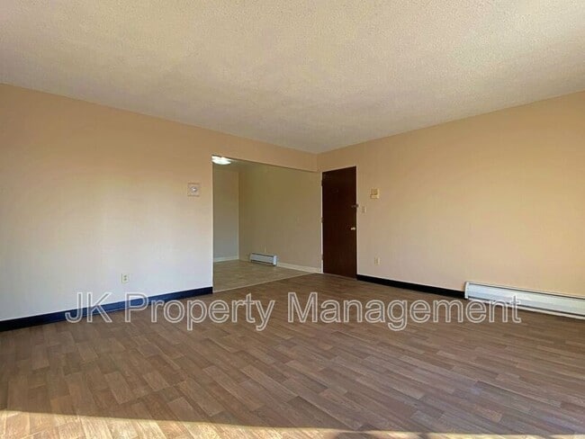 Building Photo - 1122 1st Ave SW