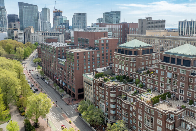 Contexto de construcción - Le Jardin Luxury Residences