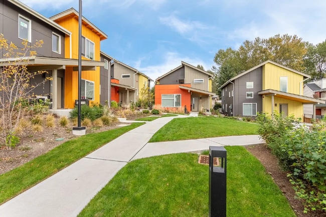 Building Photo - 12672 60th Ave S